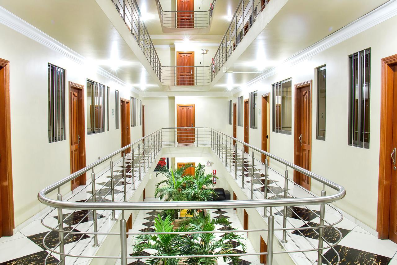 Hotel Challaca Ica Esterno foto