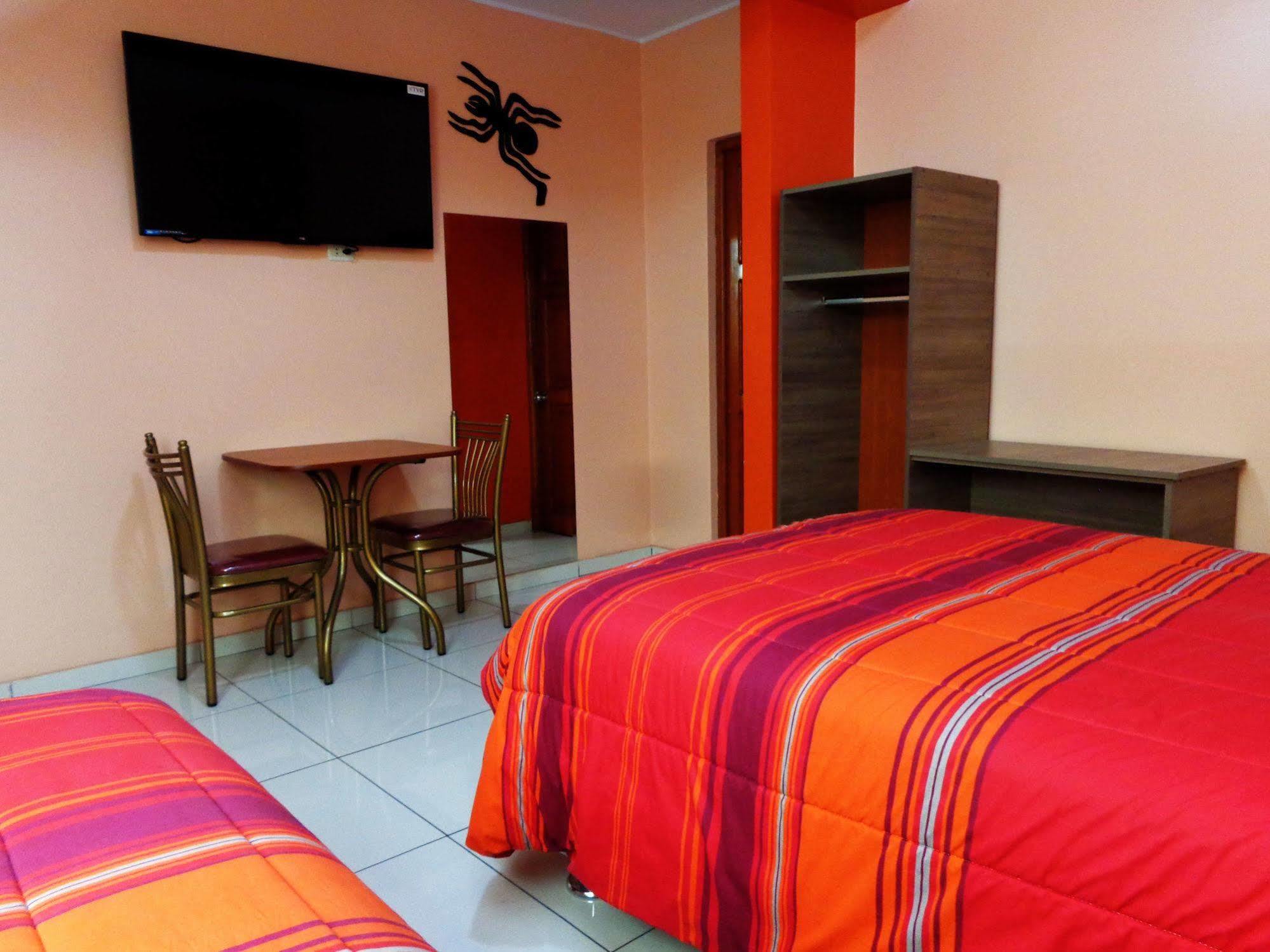 Hotel Challaca Ica Esterno foto